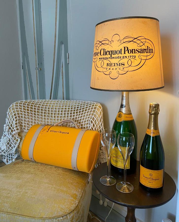 Bed and Breakfast Champagne House - Elegance, Luxury And Charm Кондом Экстерьер фото